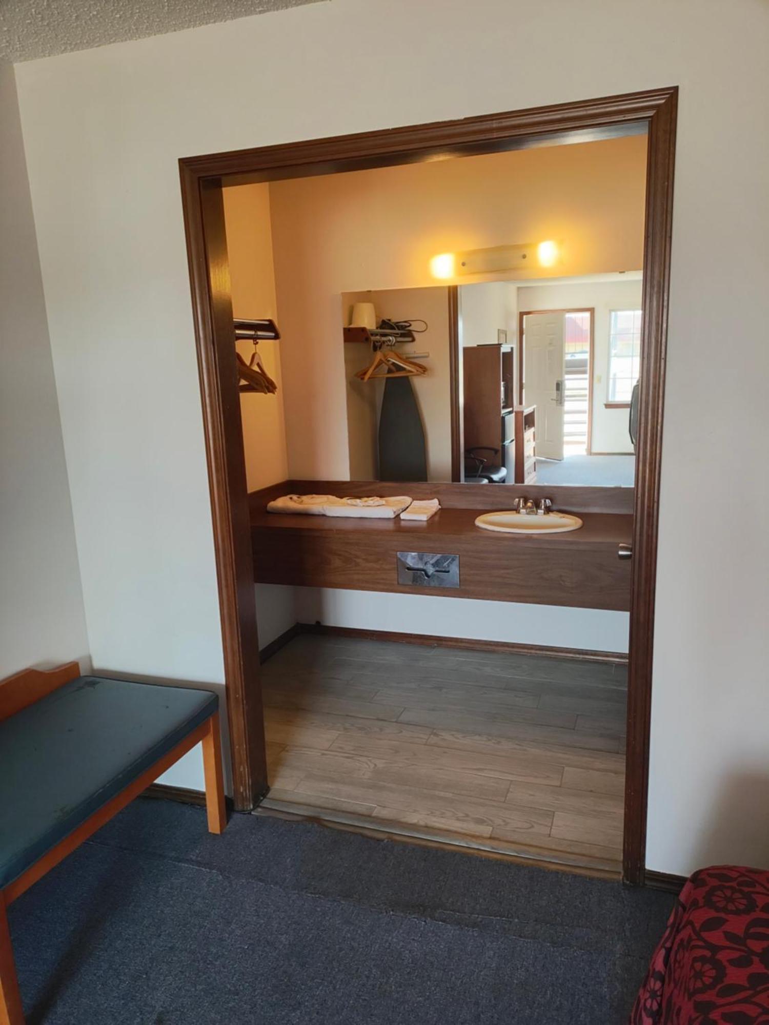 Heritage Inn Fairview Екстер'єр фото